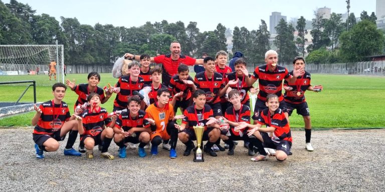 Itatiba EC se destaca na Taça Paulista 2024 de futebol com três títulos e um vice