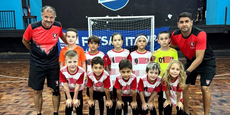 Itatiba EC brilha na Copa Papo Vai TV com títulos no Sub 7 e Sub 13
