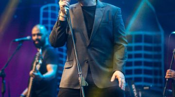 Dino Back To The 80's | Show no IEC