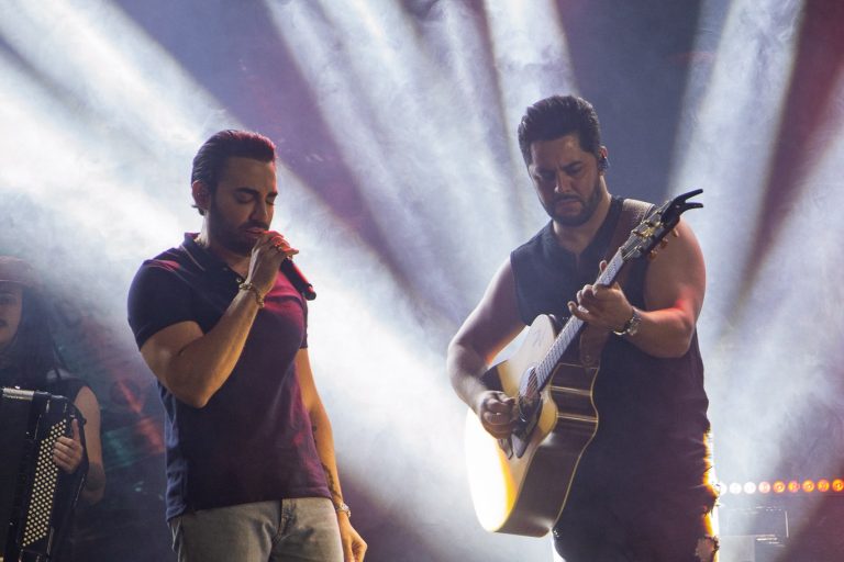 Guilherme & Benuto no palco do Itatiba Esporte Clube